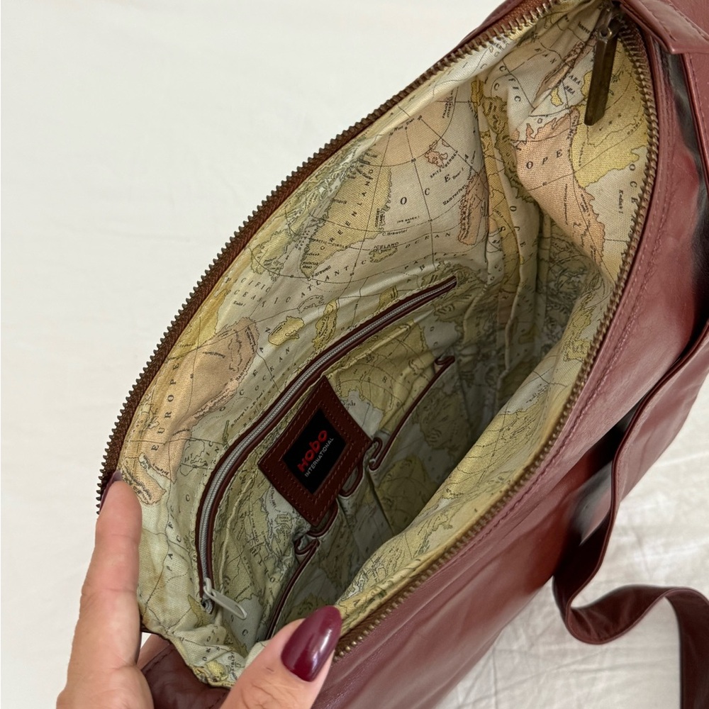 HOBO vintage mahogany Crossbody Bag with rare map lining - Picture 8 of 10